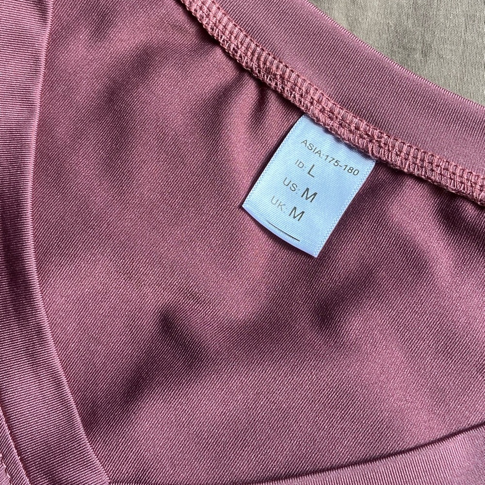 3 Set Tops - Picture 5 of 5